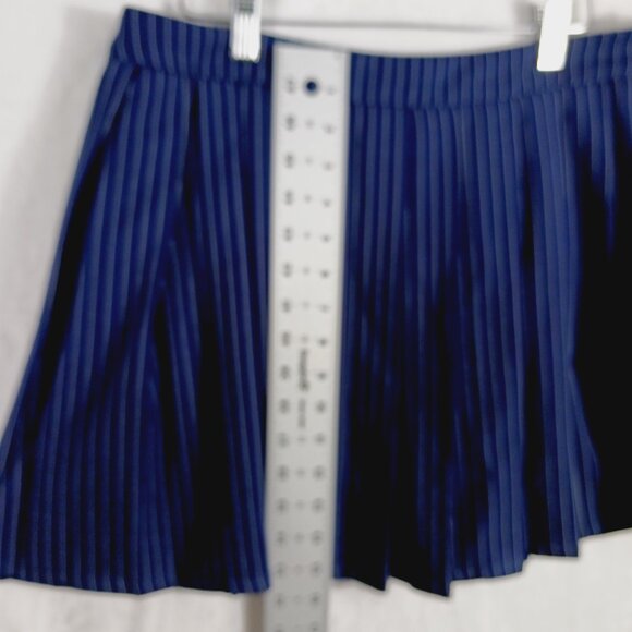 Akira, "What's the Tea" Navy Pinstripe Mini Pleated Skirt, Size XL, Inner Shorts - Picture 10 of 11
